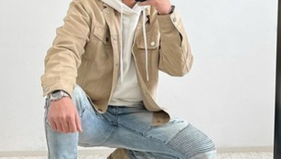 چگونه ساعت با هودی را به‌درستی ست کنیم؟ نکات شیک‌ پوشی