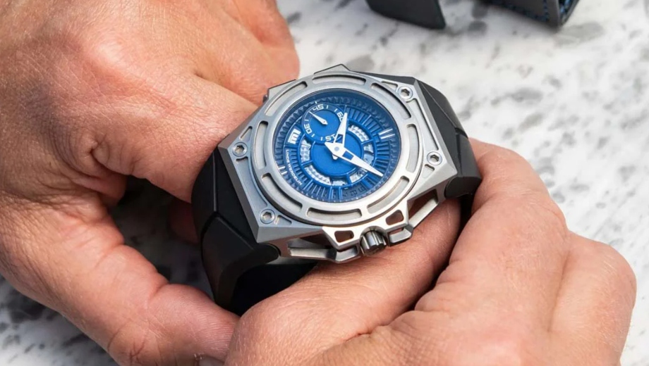 ساعتهایی که در سرما خوب کار میکنند