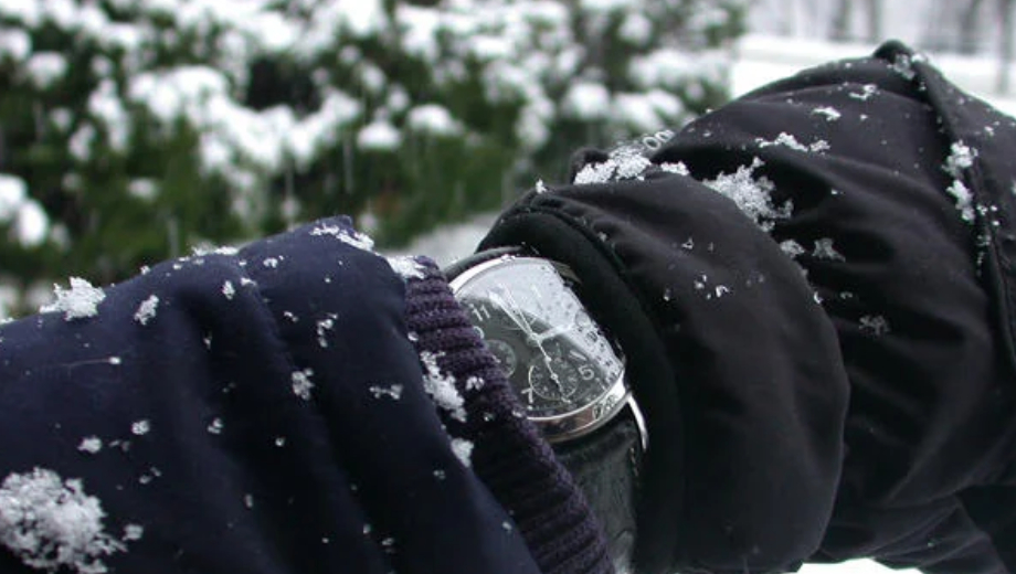 نحوه نگهداری ساعت در هوای زمستان