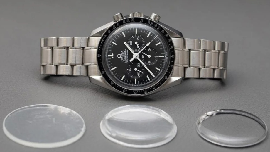 فرق شیشه معدنی و یاقوت؛ کدام یک برای ساعت_های لوکس بهتر است؟