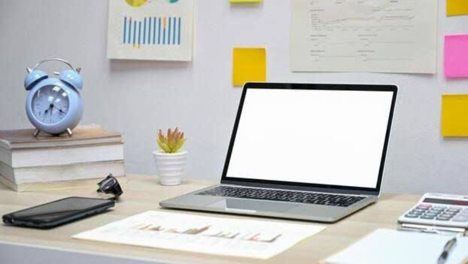 ساعت رومیزی برای محیط اداری